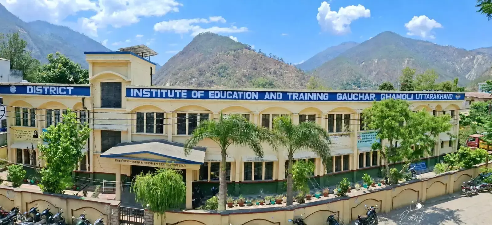पहाड़ के सरकारी स्कूलों की नई तस्वीर, चमोली में सपनों को मिल रही उड़ान