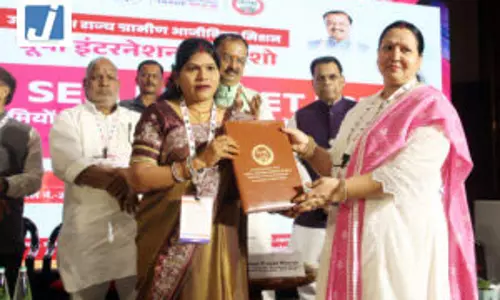 30 एमओयू से बाजार तक पहुंचेंगी स्वयं सहायता समूहों की महिलाएं 30 एमओयू से बाजार तक पहुंचेंगी स्वयं सहायता समूहों की महिलाएं