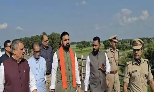 बिहार में बाढ़ की स्थिति का CM सम्राट चौधरी ने लिया जायजा बिहार में बाढ़ की स्थिति का CM सम्राट चौधरी ने लिया जायजा