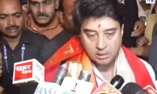 ज्योतिरादित्य सिंधिया ने की पूजा-अर्चना, बोले- ग्वालियर पर हमेशा बनी रहे कृपा
