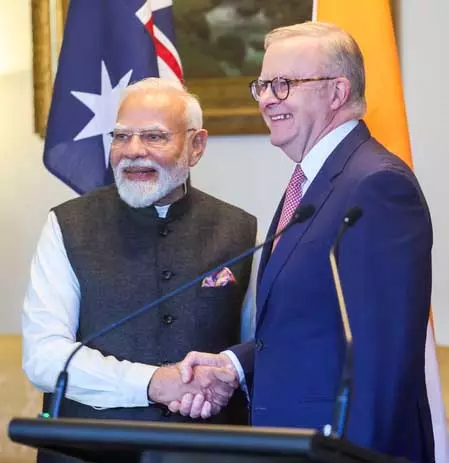 ऑस्ट्रेलियाई प्रधानमंत्री अल्बानीज ने की पीएम मोदी की तारीफ, दिसंबर में बिजनेस डेलिगेशन के साथ आएंगे भारत ऑस्ट्रेलियाई प्रधानमंत्री अल्बानीज ने की पीएम मोदी की तारीफ, दिसंबर में बिजनेस डेलिगेशन के साथ आएंगे भारत