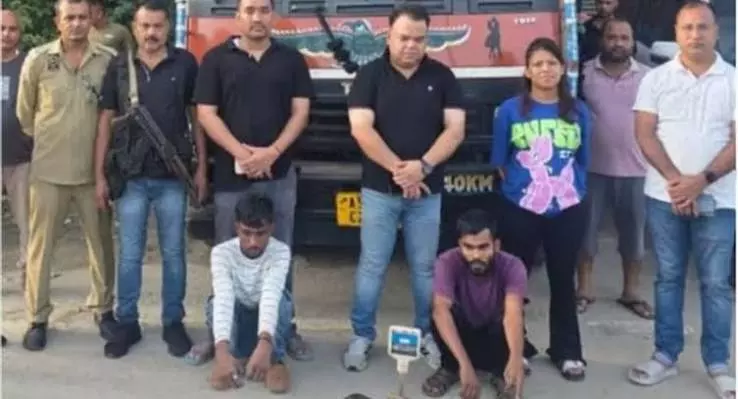 असम पुलिस की कार्रवाई: 2.7 किलो अफीम के साथ 2 दबोचे असम पुलिस की कार्रवाई: 2.7 किलो अफीम के साथ 2 दबोचे