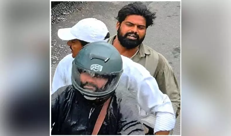 जमशेदपुर के मॉल में फायरिंग के चार आरोपी रायपुर से गिरफ्तार, टोल प्लाजा पर पकड़े गए जमशेदपुर के मॉल में फायरिंग के चार आरोपी रायपुर से गिरफ्तार, टोल प्लाजा पर पकड़े गए