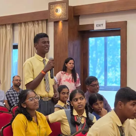 युवाओं ने सिविक समस्याओं को लेकर कलंगुट पंचायत से सवाल किए युवाओं ने सिविक समस्याओं को लेकर कलंगुट पंचायत से सवाल किए