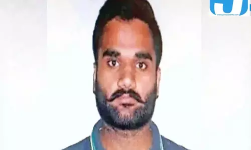 अमेरिका में गोल्डी बराड़ पर शिकंजा, पकड़वाने वाले को मिलेंगे 10 लाख डॉलर अमेरिका में गोल्डी बराड़ पर शिकंजा, पकड़वाने वाले को मिलेंगे 10 लाख डॉलर