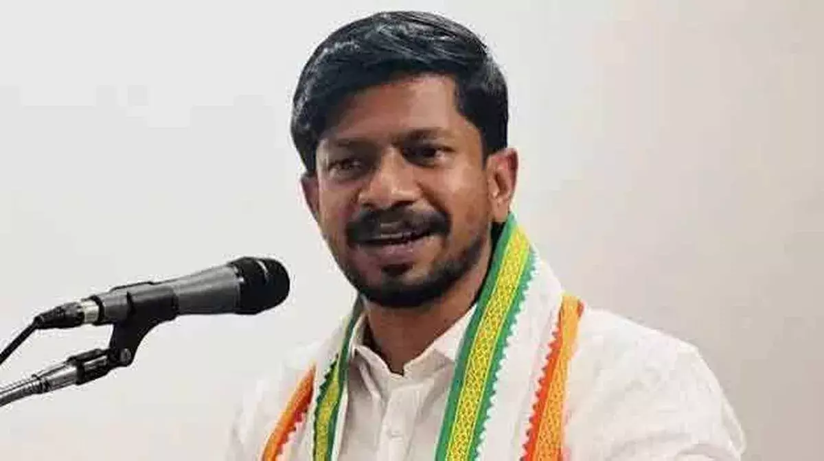 मंत्री जनेश का दावा: सीएम के अनुरोध पर वीडियो हटाने की बात गलत मंत्री जनेश का दावा: सीएम के अनुरोध पर वीडियो हटाने की बात गलत
