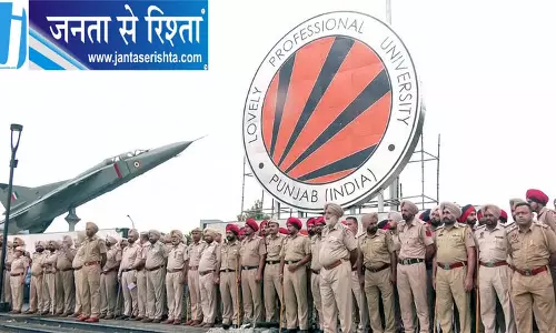अशोक मित्तल को निशाना बनाने का विपक्ष आरोप अशोक मित्तल को निशाना बनाने का विपक्ष आरोप