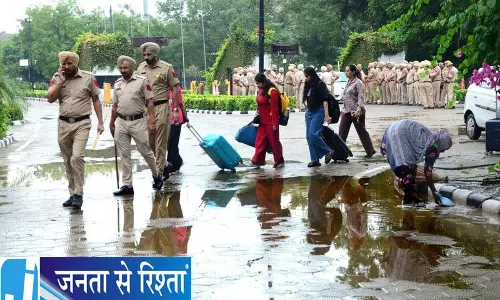 अमृतसर के नेताओं ने LPU छात्रों का समर्थन किया अमृतसर के नेताओं ने LPU छात्रों का समर्थन किया