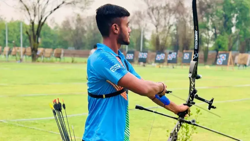 तीरंदाजी: दिग्गज को मात दे नीरज आगे, धीरज भी जीते तीरंदाजी: दिग्गज को मात दे नीरज आगे, धीरज भी जीते