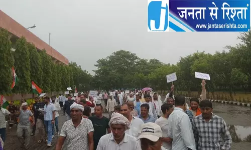 हरियाणा में विश्वविद्यालय कर्मचारियों का विरोध शुरू हरियाणा में विश्वविद्यालय कर्मचारियों का विरोध शुरू