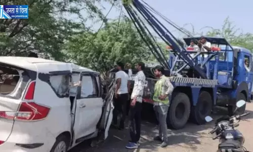 दिल्ली-मुंबई एक्सप्रेस-वे पर दो भीषण हादसे, चार की मौत, छह घायल