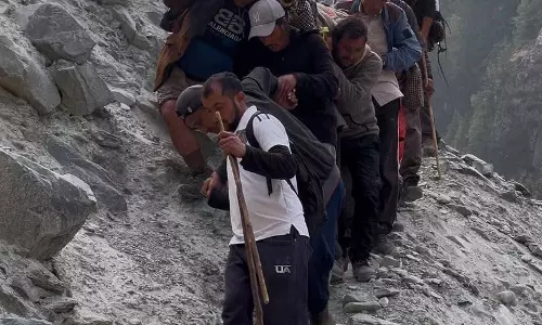 Palampur खराब मौसम में 13 सदस्यीय टीम का रेस्क्यू