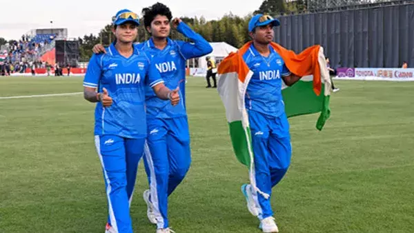 श्री चरणी ने ICC महिला T20I बॉलिंग रैंकिंग में नया रिकॉर्ड रेटिंग बनाया