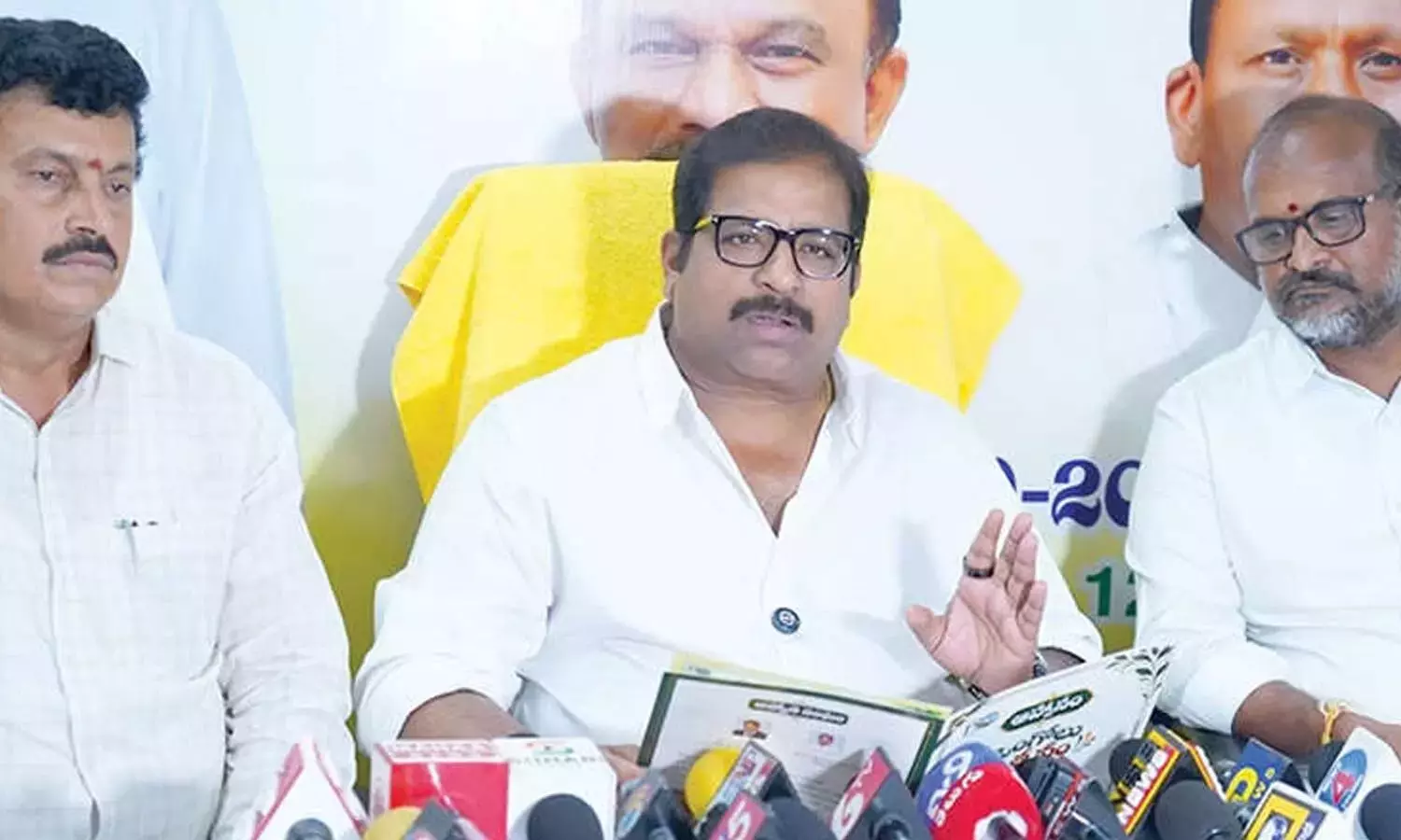 Andhra: ओंगोल 150वीं वर्षगांठ के भव्य समारोह के लिए तैयार है Andhra: ओंगोल 150वीं वर्षगांठ के भव्य समारोह के लिए तैयार है