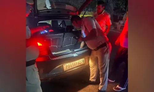 हांसी में रात्रि गश्त और नाकाबंदी तेज, संदिग्धों व वाहनों की हो रही सघन जांच हांसी में रात्रि गश्त और नाकाबंदी तेज, संदिग्धों व वाहनों की हो रही सघन जांच