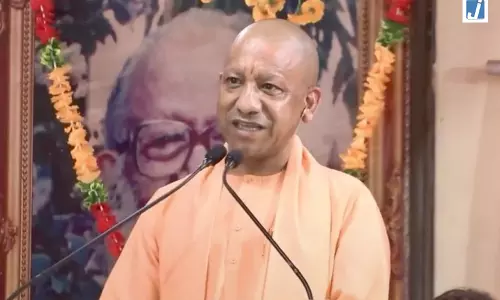 रामद्रोहियों को बर्दाश्त नहीं हो रहा अयोध्या का वैभव: सीएम योगी रामद्रोहियों को बर्दाश्त नहीं हो रहा अयोध्या का वैभव: सीएम योगी