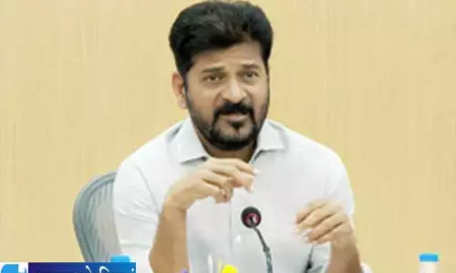 KTR के गढ़ सिरसिल्ला में रेवंत रेड्डी का पहला CM दौरा KTR के गढ़ सिरसिल्ला में रेवंत रेड्डी का पहला CM दौरा