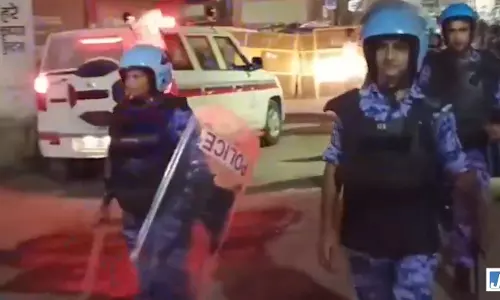 उज्जैन में कानून-व्यवस्था को लेकर पुलिस अलर्ट, मंदिर-मस्जिद के आसपास भारी सुरक्षा उज्जैन में कानून-व्यवस्था को लेकर पुलिस अलर्ट, मंदिर-मस्जिद के आसपास भारी सुरक्षा