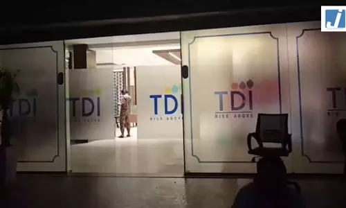 ED के रडार पर TDI Infratech! ऑफिस में देर रात तक चली तलाशी ED के रडार पर TDI Infratech! ऑफिस में देर रात तक चली तलाशी