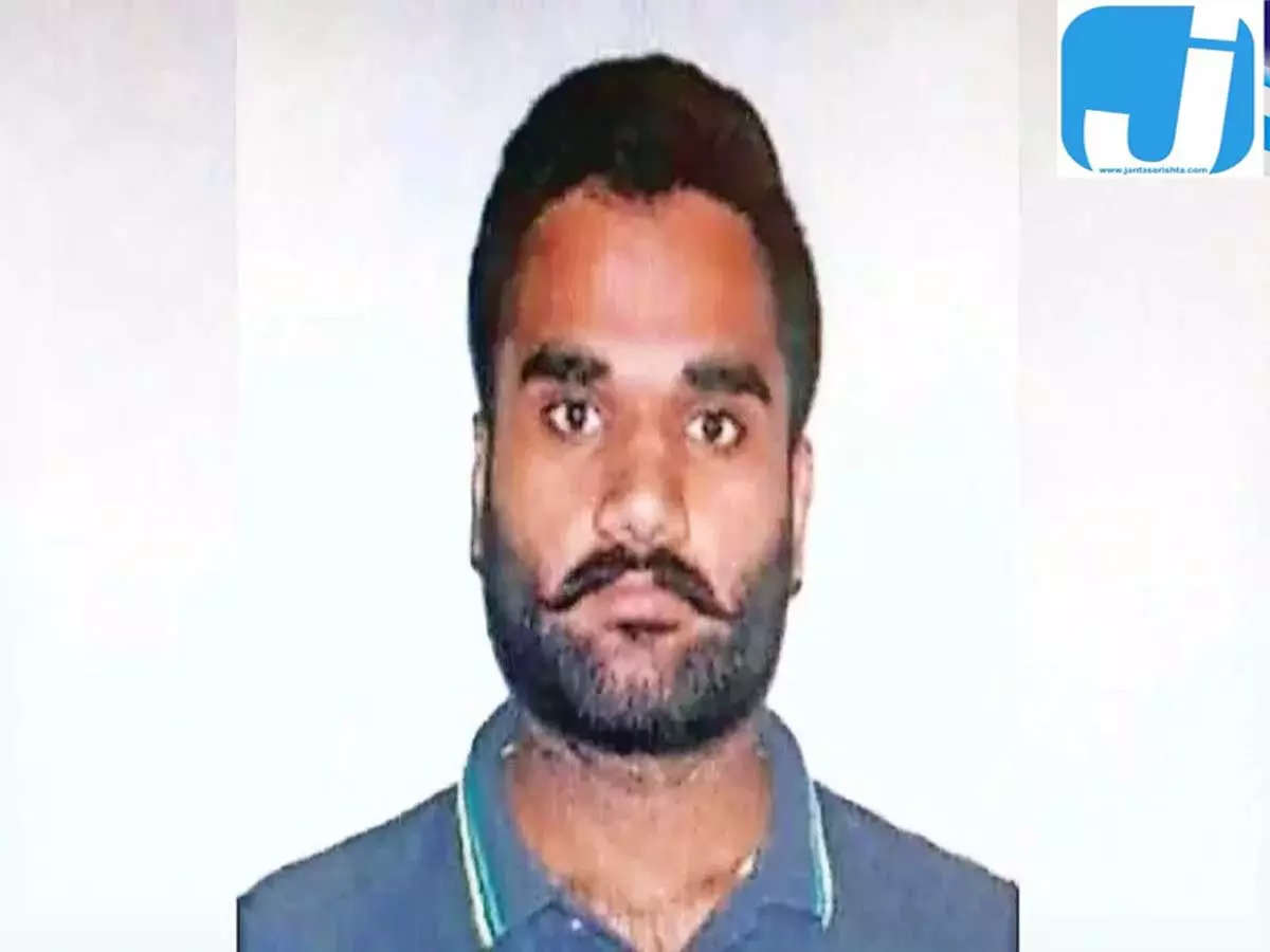 अमेरिका में गोल्डी बराड़ पर शिकंजा, पकड़वाने वाले को मिलेंगे 10 लाख डॉलर अमेरिका में गोल्डी बराड़ पर शिकंजा, पकड़वाने वाले को मिलेंगे 10 लाख डॉलर