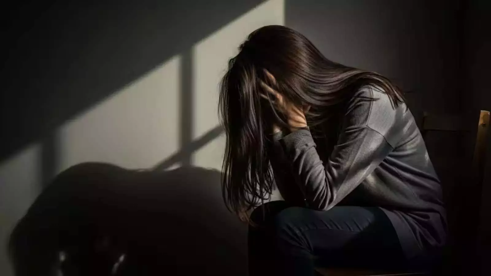 4 साल की मासूम से दुष्कर्म का आरोप, 15 वर्षीय चाचा हिरासत में 4 साल की मासूम से दुष्कर्म का आरोप, 15 वर्षीय चाचा हिरासत में