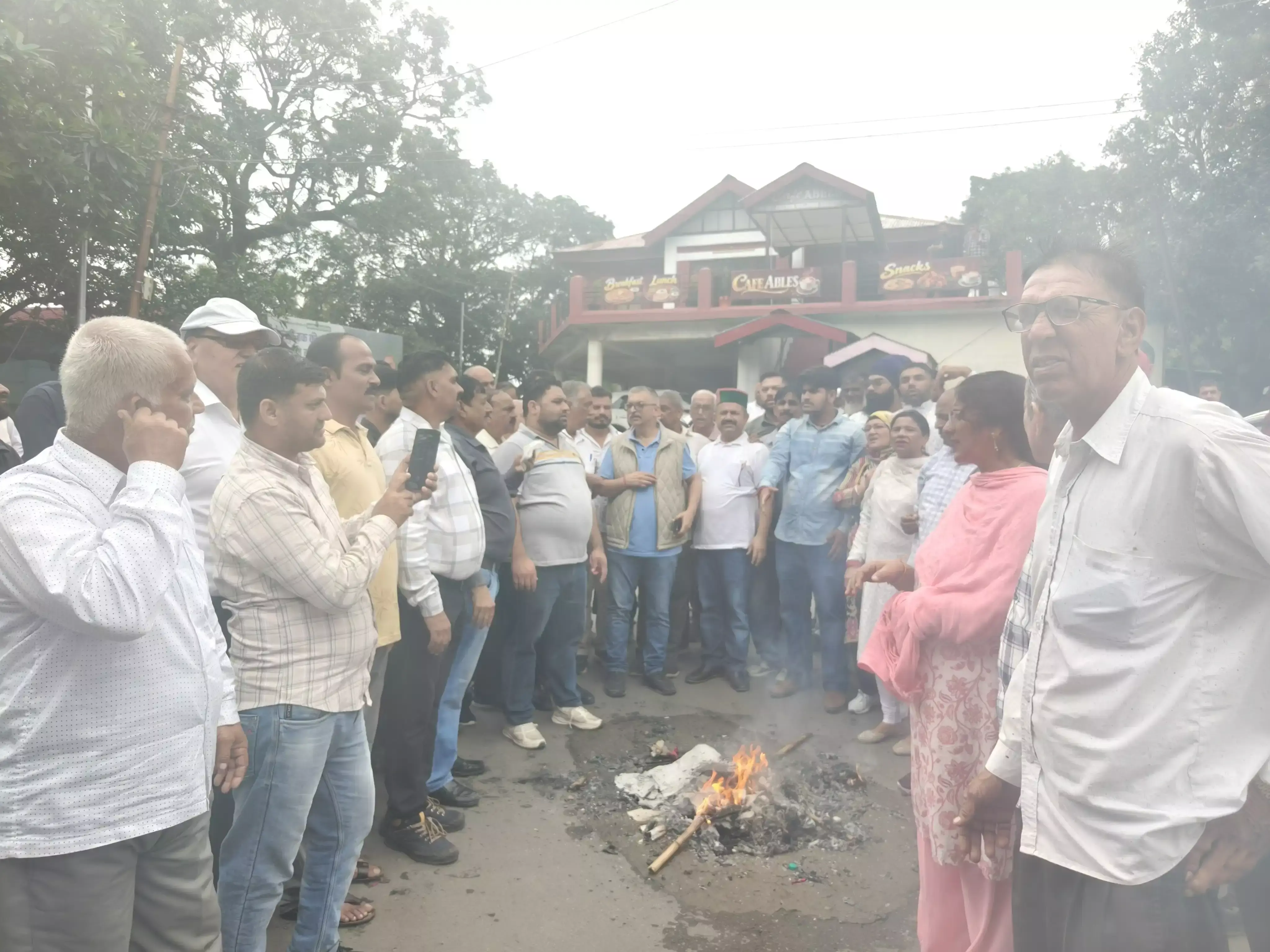 वोट चोरी के आरोपों को लेकर नाहन में कांग्रेस ने जताया विरोध वोट चोरी के आरोपों को लेकर नाहन में कांग्रेस ने जताया विरोध