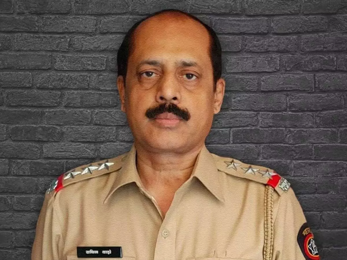 BREAKING: एंटीलिया बम धमकी केस में सचिन वाजे की जमानत मंजूर BREAKING: एंटीलिया बम धमकी केस में सचिन वाजे की जमानत मंजूर