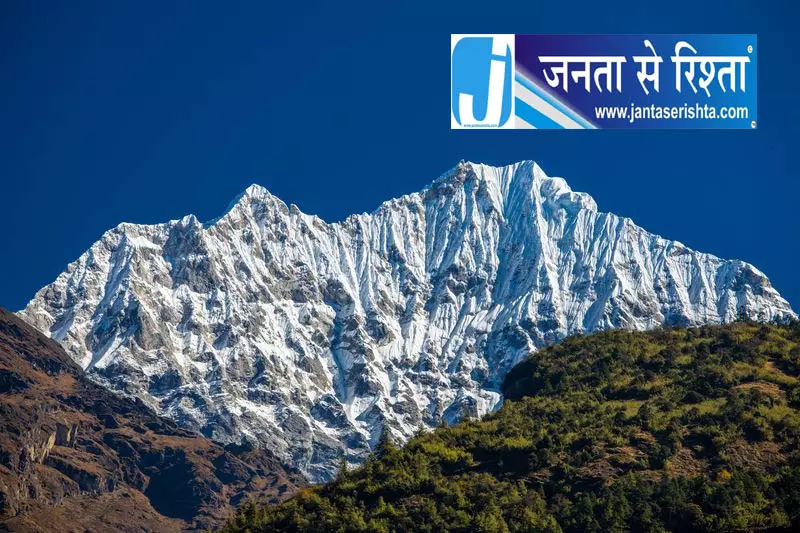 तेलंगाना के पर्वतारोही ने नागालैंड में फहराया तिरंगा तेलंगाना के पर्वतारोही ने नागालैंड में फहराया तिरंगा