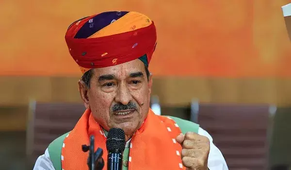 कांग्रेस हार के बाद ईवीएम और चुनाव आयोग पर सवाल उठाती है: मदन राठौड़ कांग्रेस हार के बाद ईवीएम और चुनाव आयोग पर सवाल उठाती है: मदन राठौड़