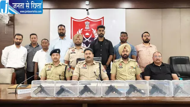 लॉरेंस बिश्नोई गैंग के लिए हथियार तस्करी का आरोप, बर्खास्त पूर्व फौजी गिरफ्तार लॉरेंस बिश्नोई गैंग के लिए हथियार तस्करी का आरोप, बर्खास्त पूर्व फौजी गिरफ्तार