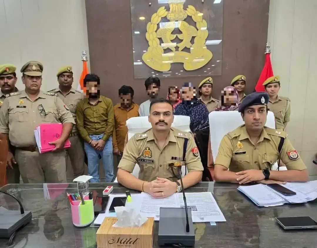 बिजनौर में बच्चों की खरीद-फरोख्त का मामला उजागर, छह गिरफ्तार बिजनौर में बच्चों की खरीद-फरोख्त का मामला उजागर, छह गिरफ्तार