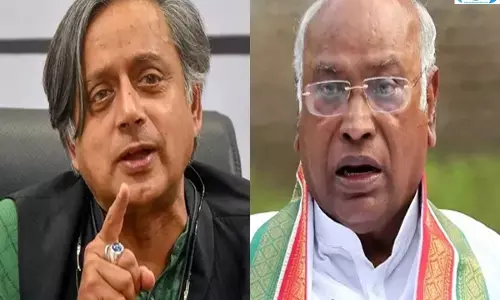 CWC बैठक में थरूर पर खरगे की चुटकी, बोले- कार्यक्रमों में भी आइए CWC बैठक में थरूर पर खरगे की चुटकी, बोले- कार्यक्रमों में भी आइए