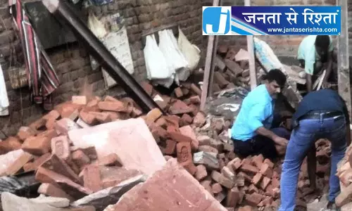दिल्ली में मकान गिरने से एक की मौत दिल्ली में मकान गिरने से एक की मौत