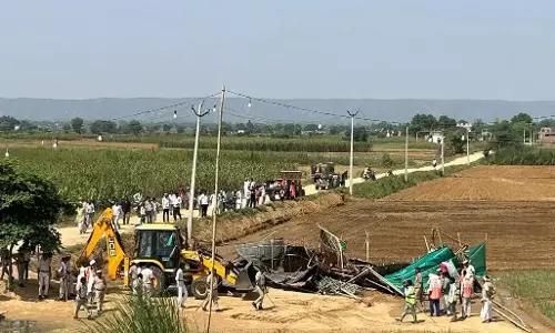 दिल्ली-मुंबई-बड़ौदा एक्सप्रेसवे पर अवैध ढाबे हटाए
