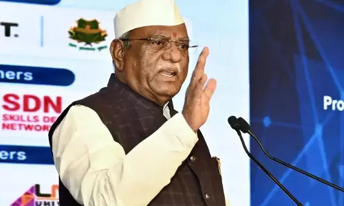 एशियाई खेलों में नीरू ढांडा की स्वर्णिम उपलब्धि, राज्यपाल बागडे ने दी बधाई एशियाई खेलों में नीरू ढांडा की स्वर्णिम उपलब्धि, राज्यपाल बागडे ने दी बधाई