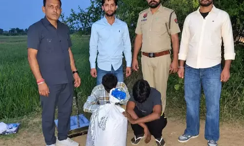 सिरसा में नशे के खिलाफ पुलिस की कार्रवाई, चार गिरफ्तार सिरसा में नशे के खिलाफ पुलिस की कार्रवाई, चार गिरफ्तार