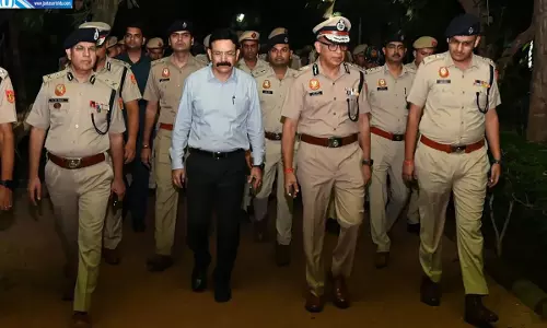 ऑनलाइन ट्रक बुकिंग के नाम पर ठगी, दो आरोपी गिरफ्तार ऑनलाइन ट्रक बुकिंग के नाम पर ठगी, दो आरोपी गिरफ्तार
