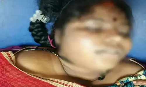 नवविवाहिता की गला घोंटकर हत्या, पति-देवर और सास गिरफ्तार नवविवाहिता की गला घोंटकर हत्या, पति-देवर और सास गिरफ्तार