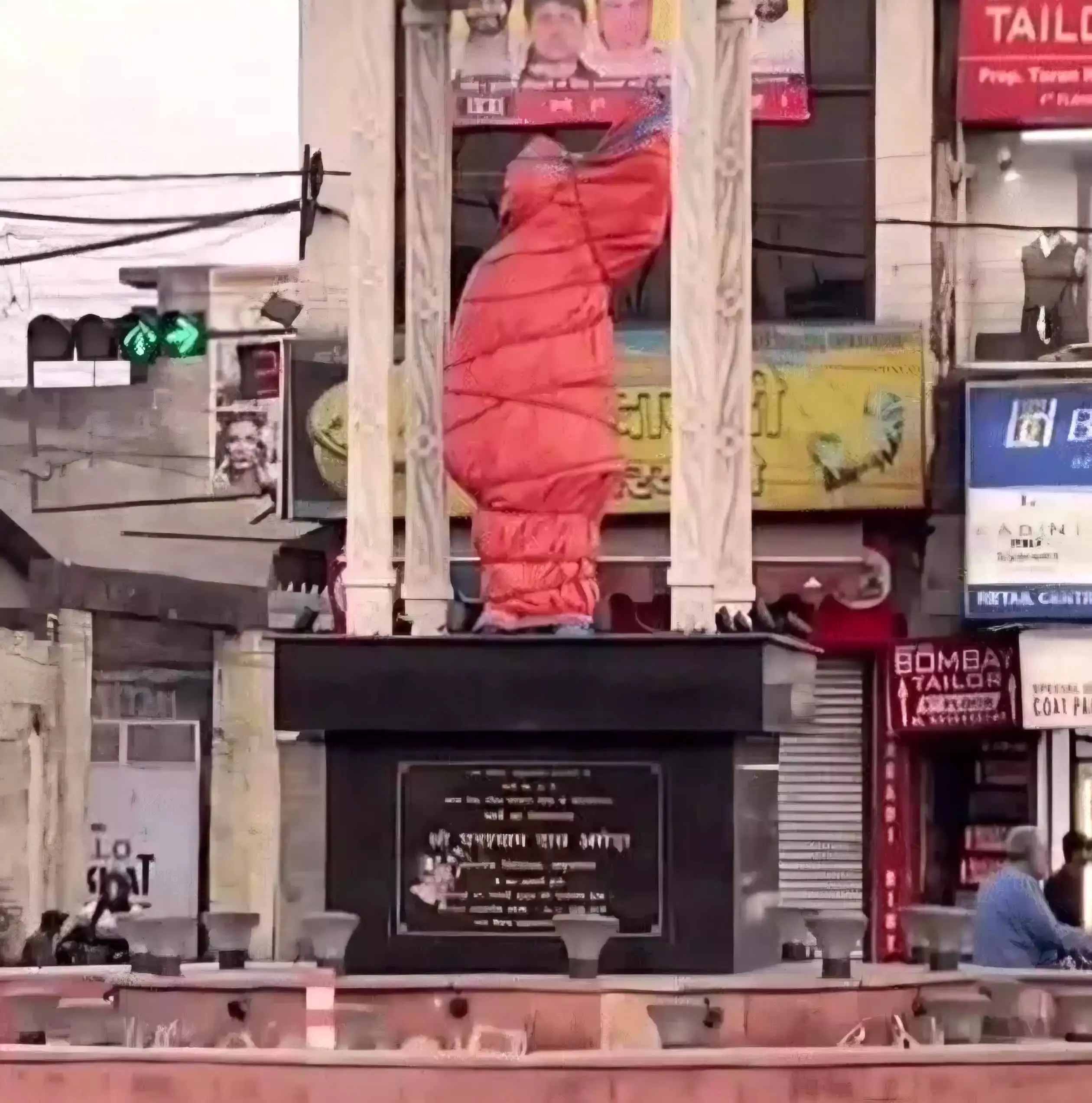 यमुनानगर में युवाओं ने किया प्रतिमा का अनावरण