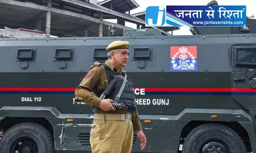 कश्मीर में लश्कर आतंकी के खिलाफ बड़ी कार्रवाई
