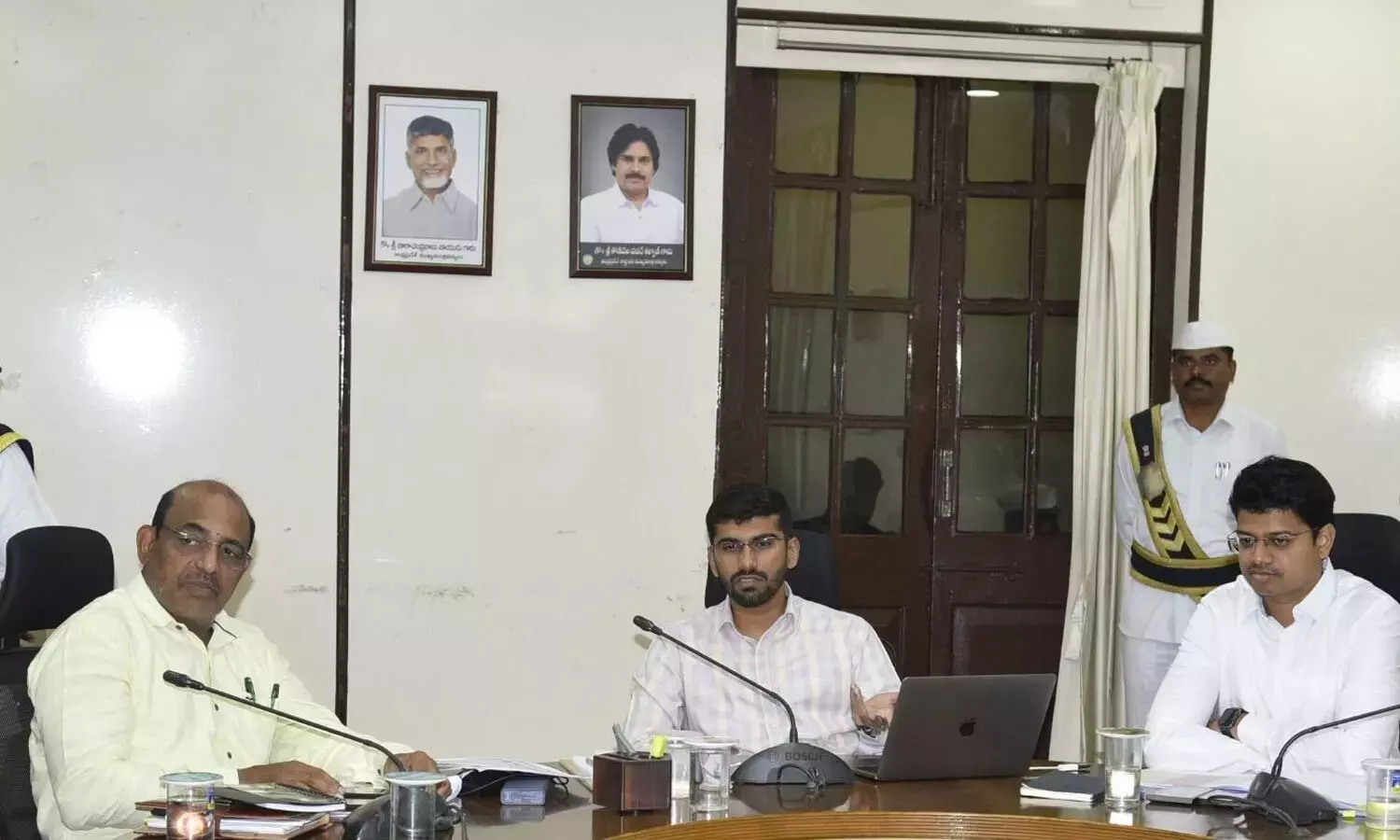 Andhra: मुख्य सचिव ने राजस्व और भूमि प्रशासन की समीक्षा की