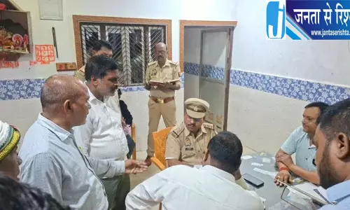 प्रसव के बाद नवजात की मौत, परिजनों ने अस्पताल पर लगाया लापरवाही का आरोप प्रसव के बाद नवजात की मौत, परिजनों ने अस्पताल पर लगाया लापरवाही का आरोप