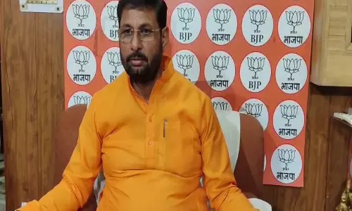 मथुरा के BJP विधायक राजेश चौधरी को धमकी का दावा, पाकिस्तान नंबर से कॉल का आरोप मथुरा के BJP विधायक राजेश चौधरी को धमकी का दावा, पाकिस्तान नंबर से कॉल का आरोप