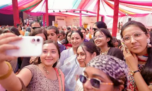 महिला सुरक्षा पर CM रेखा गुप्ता का संदेश बेटियों की आजादी पर न लगे रोक महिला सुरक्षा पर CM रेखा गुप्ता का संदेश बेटियों की आजादी पर न लगे रोक