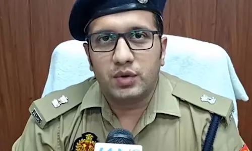 चंदौली में जापानी नागरिकों से ठगी करने वाला इंटरनेशनल गिरोह पकड़ा चंदौली में जापानी नागरिकों से ठगी करने वाला इंटरनेशनल गिरोह पकड़ा