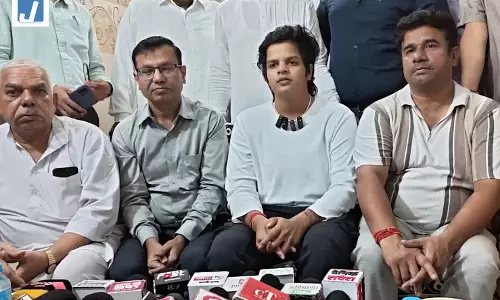 गोल्ड मेडल जीतकर रोहतक लौटीं शेफाली वर्मा, बोलीं- इससे गर्व का पल नहीं गोल्ड मेडल जीतकर रोहतक लौटीं शेफाली वर्मा, बोलीं- इससे गर्व का पल नहीं