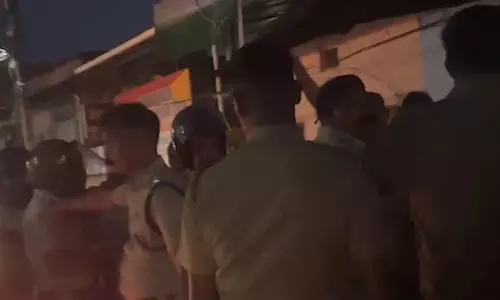 BREAKING : BJP नेता कृष्णदास की कार पर हमला!