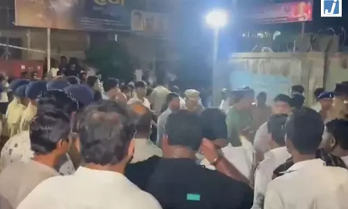 शिवसेना UBT नेता प्रदीप पूर्णेकर की हत्या, देर रात अंतिम संस्कार शिवसेना UBT नेता प्रदीप पूर्णेकर की हत्या, देर रात अंतिम संस्कार