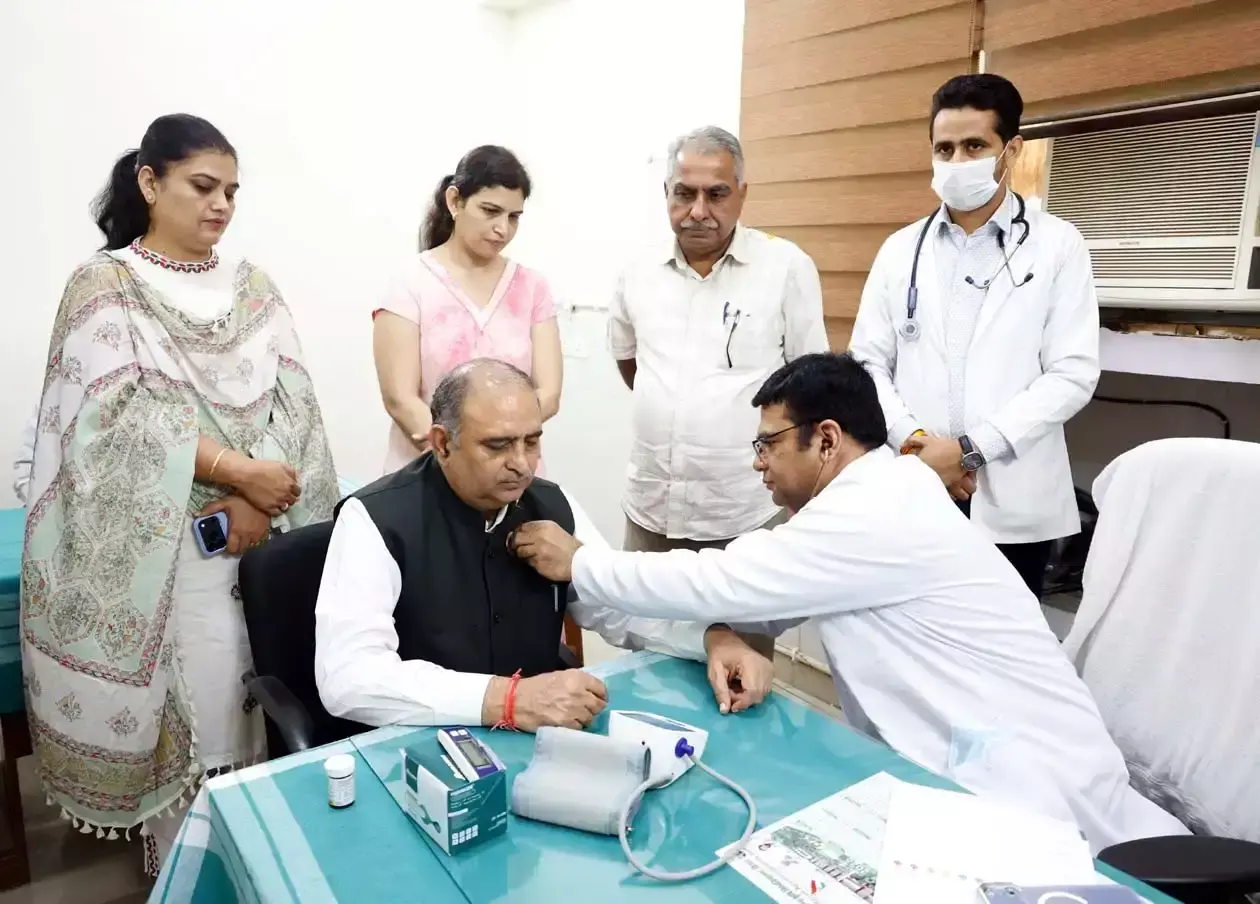 नियमित स्वास्थ्य जांच को जीवनशैली का हिस्सा बनाएं: प्रो. बीआर कम्बोज नियमित स्वास्थ्य जांच को जीवनशैली का हिस्सा बनाएं: प्रो. बीआर कम्बोज