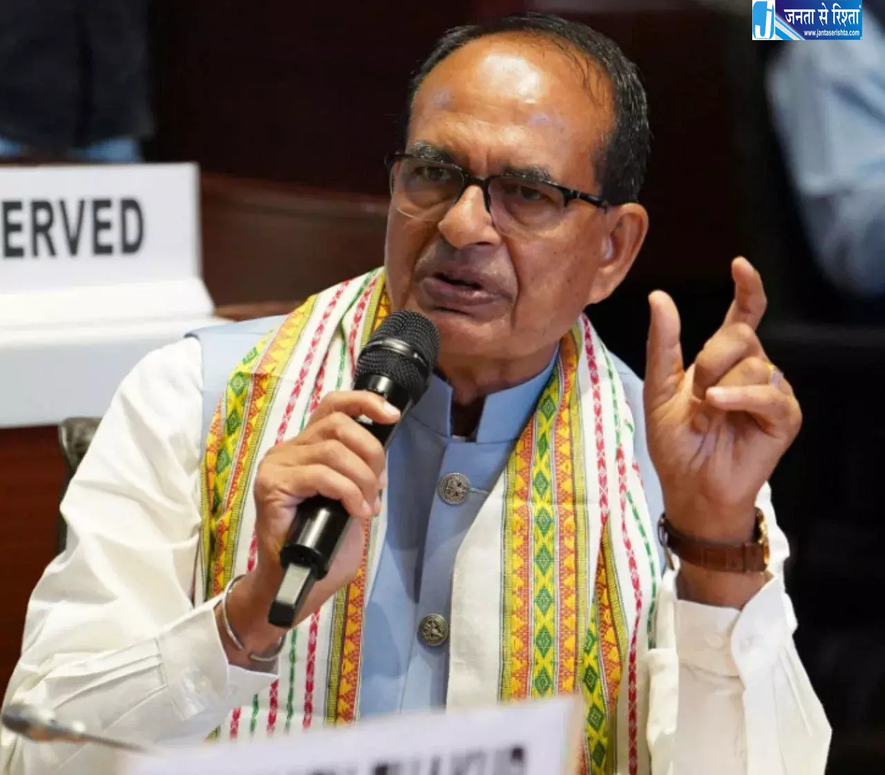 अंतरराष्ट्रीय महंगाई का बोझ किसानों पर नहीं डालेंगे: शिवराज सिंह अंतरराष्ट्रीय महंगाई का बोझ किसानों पर नहीं डालेंगे: शिवराज सिंह
